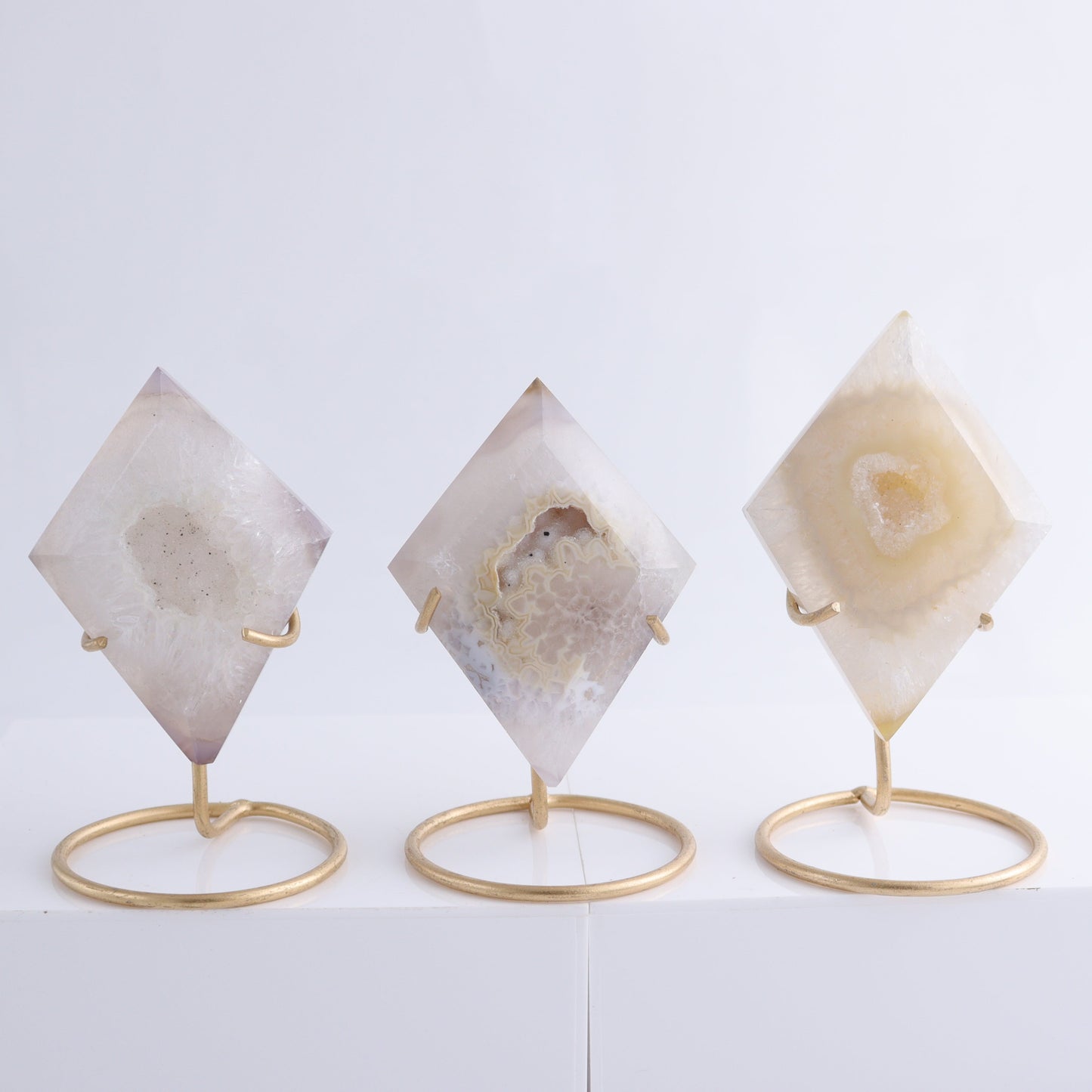 Agate Diamond Carving with Stands Set of 6 - Expert Wholesale and Supplier of Wholesale Crystals & Bulk Gemstones, ["Agate","Diamond"]