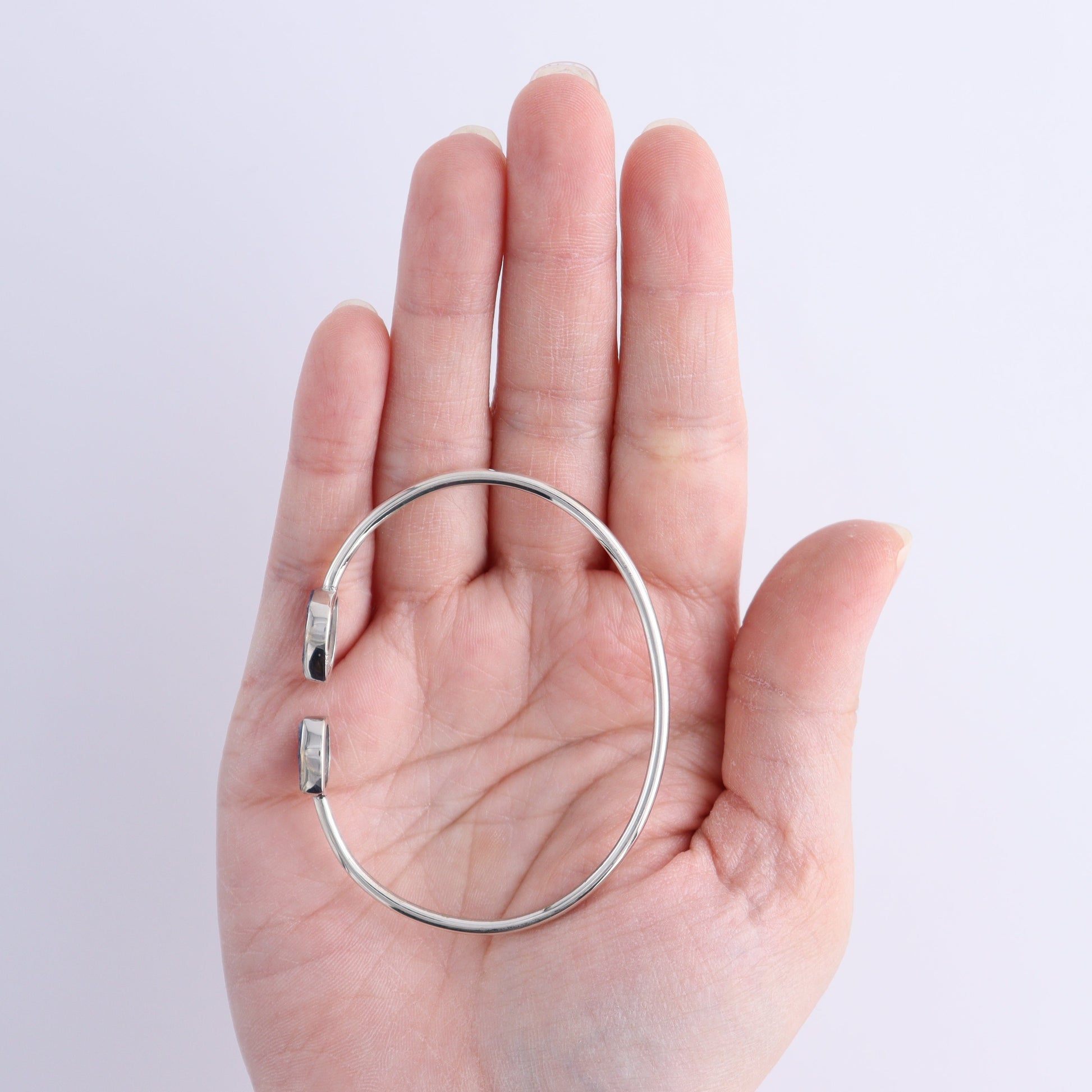 One Kyanite Sterling Silver Bracelet - Expert Wholesale and Supplier of Wholesale Crystals & Bulk Gemstones, ["Bracelet","bracelets","Kyanite"]