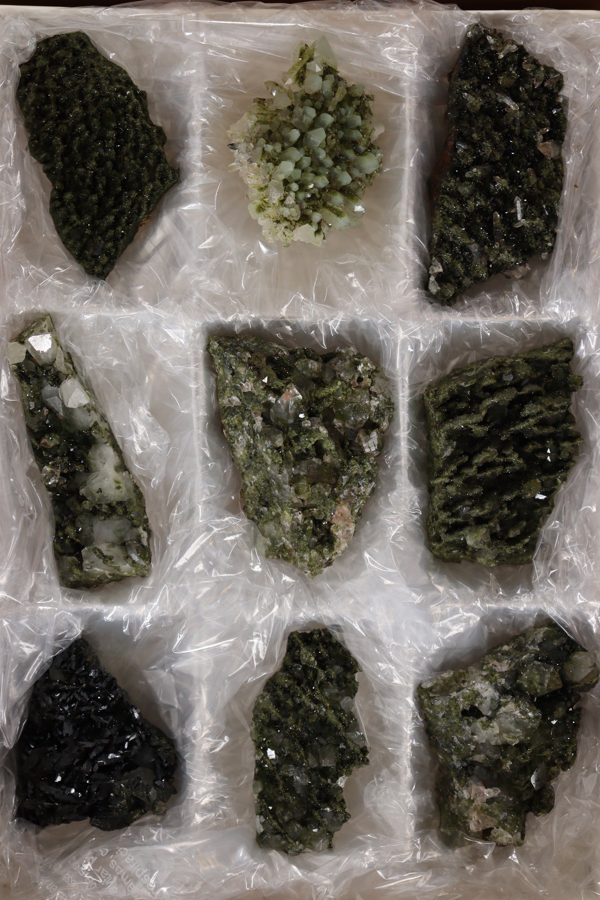 Epidote Flat - Expert Wholesale and Supplier of Wholesale Crystals & Bulk Gemstones, []