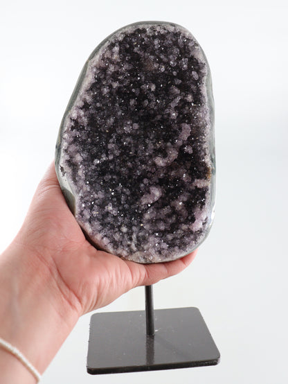 Amethyst On Pin - Expert Supplier of Wholesale Crystals & Bulk Gemstones