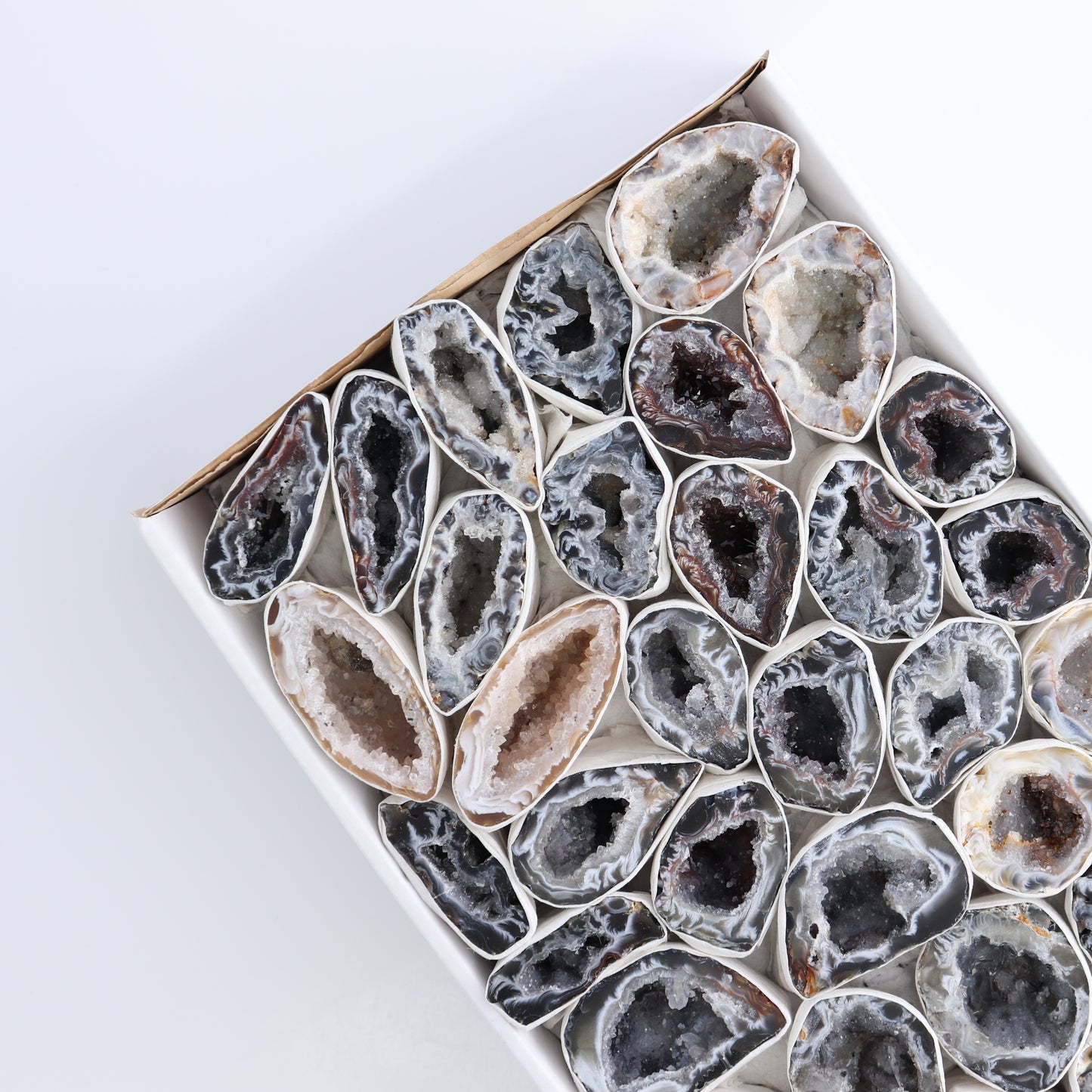 Agate Geodes Flat - Expert Wholesale and Supplier of Wholesale Crystals & Bulk Gemstones, ["Agate","Geodes"]