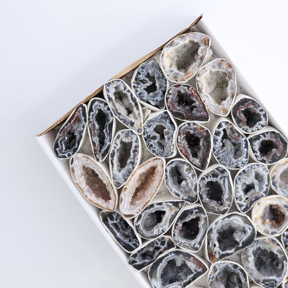Agate Geodes Flat - Expert Wholesale and Supplier of Wholesale Crystals & Bulk Gemstones, ["Agate","Geodes"]