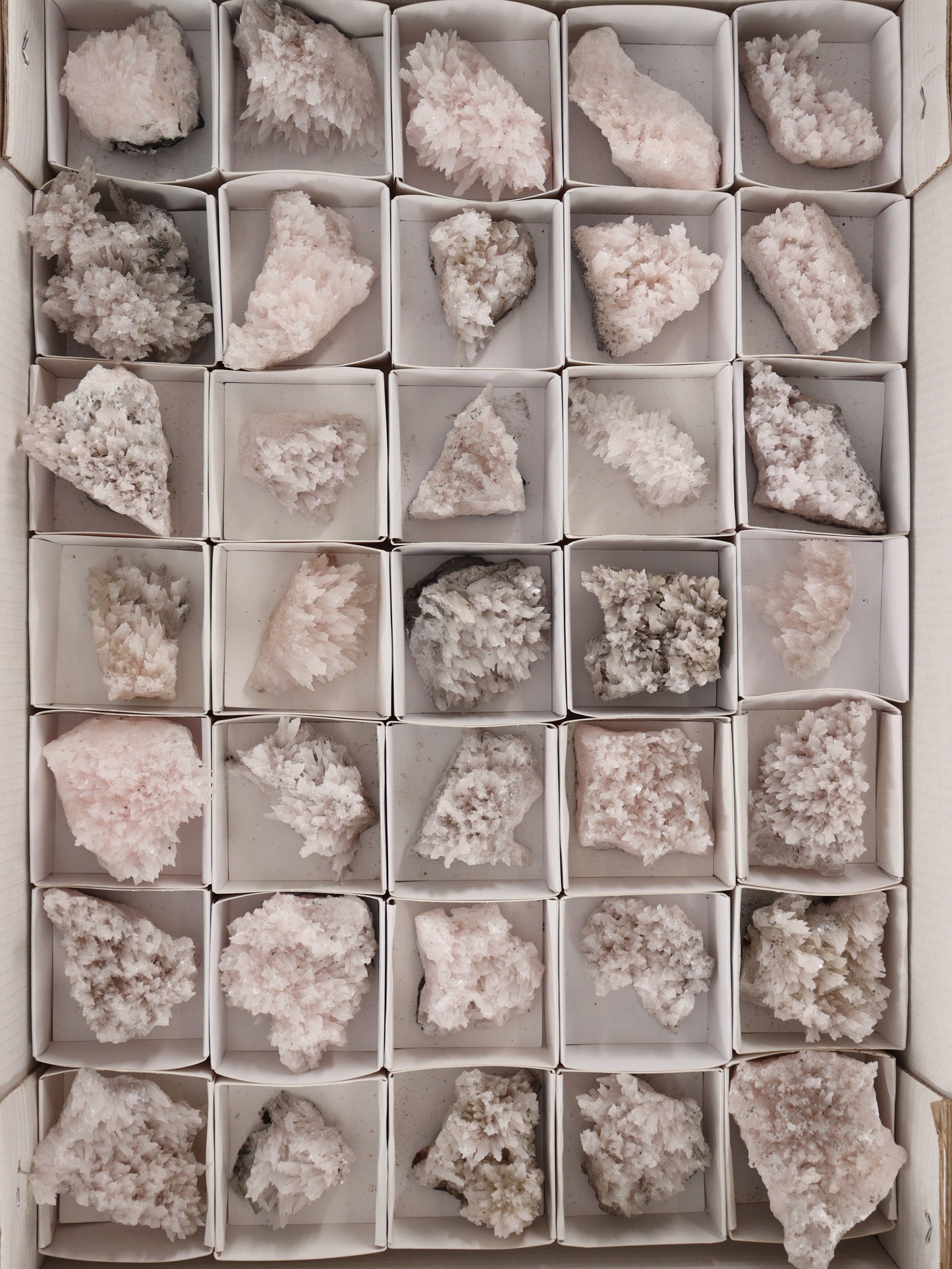 Mangano Calcite Flat Set of 35 - Expert Wholesale and Supplier of Wholesale Crystals & Bulk Gemstones, []