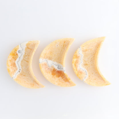 One Mexican Onyx/Calcite Orange Moon Dish