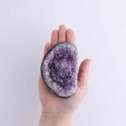 Amethyst Clusters Set of 24 - Expert Wholesale and Supplier of Wholesale Crystals & Bulk Gemstones, ["Amethyst","Clusters"]