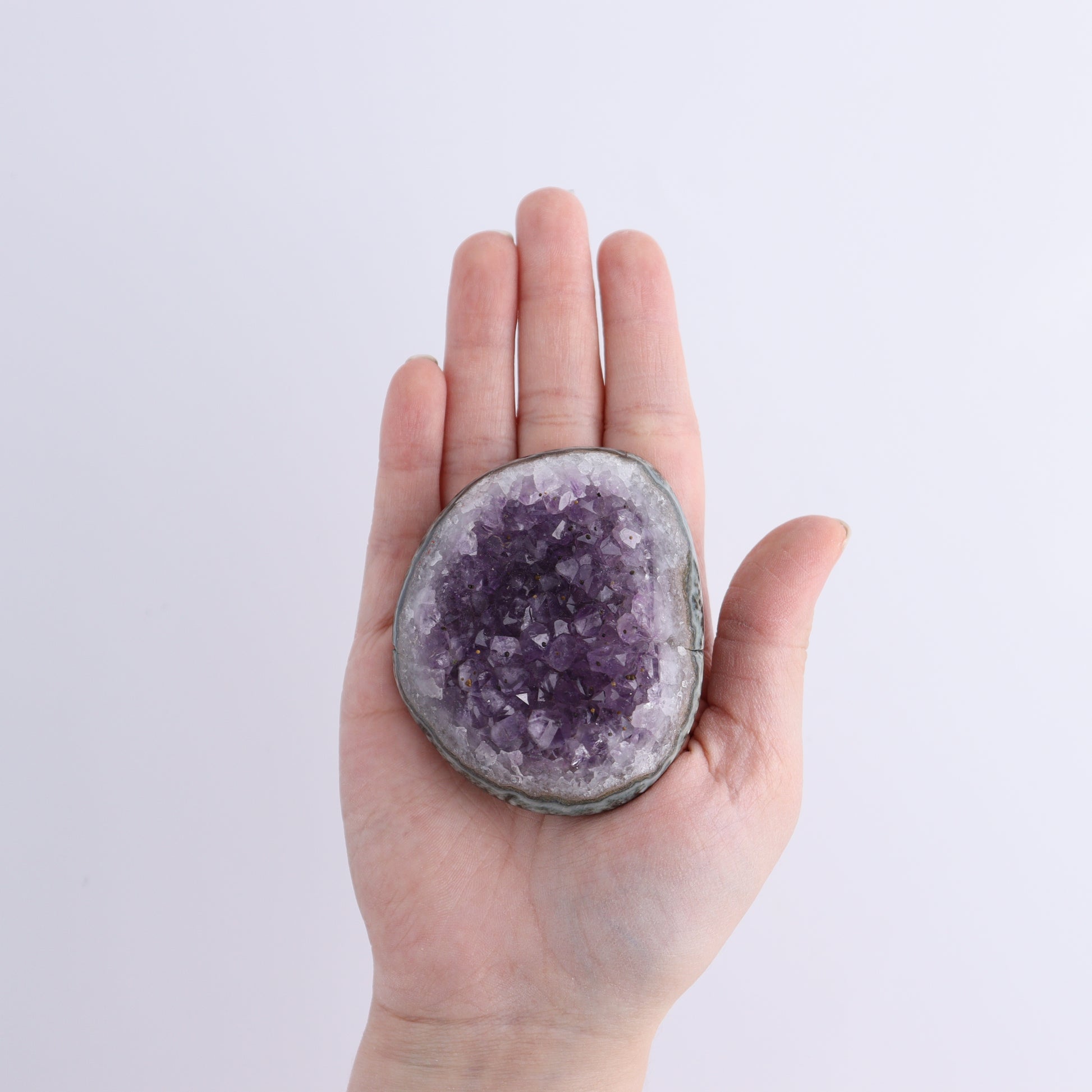 Amethyst Clusters Set of 24 - Expert Wholesale and Supplier of Wholesale Crystals & Bulk Gemstones, ["Amethyst","Clusters"]