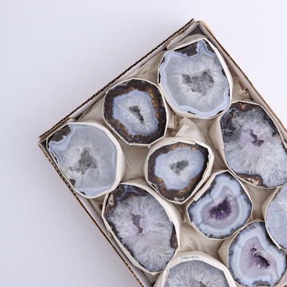 Las Choyas Geodes Set of 10 - Expert Wholesale and Supplier of Wholesale Crystals & Bulk Gemstones, ["Geodes","las choyas","Mexico"]