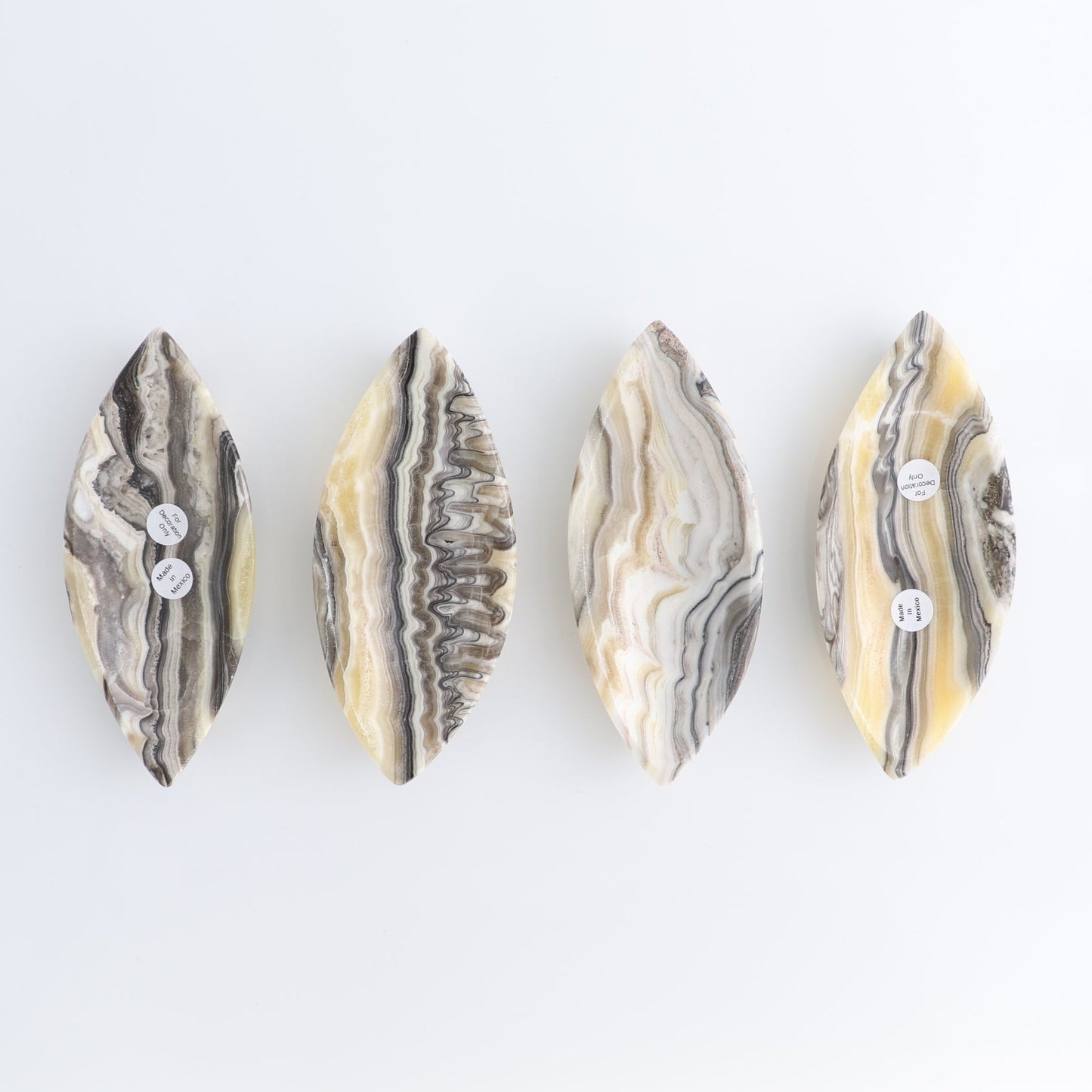 One Mexican Onyx/Calcite Black & Yellow Zebra Leaf Dish
