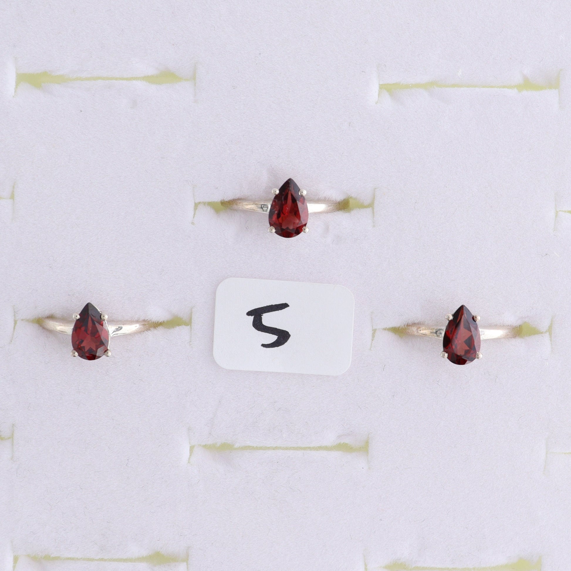 One Garnet Ring - Expert Wholesale and Supplier of Wholesale Crystals & Bulk Gemstones, ["Garnet","India","Ring","sterling silver"]