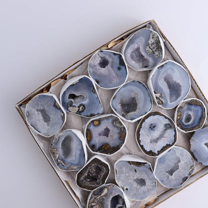 Las Choyas Geodes Set of 15 - Expert Wholesale and Supplier of Wholesale Crystals & Bulk Gemstones, ["Agate","close_30","Mexico"]