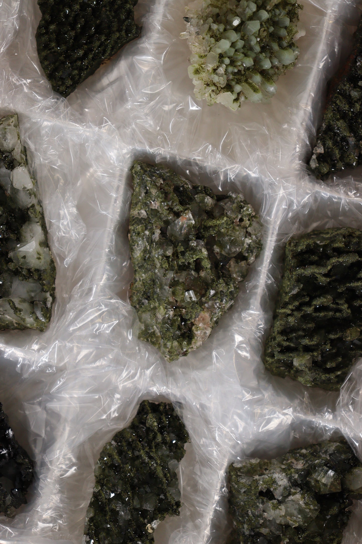 Epidote Flat - Expert Wholesale and Supplier of Wholesale Crystals & Bulk Gemstones, []