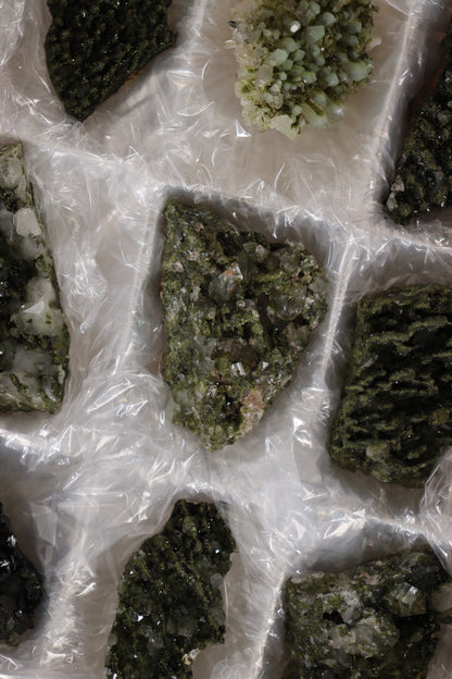 Epidote Flat - Expert Wholesale and Supplier of Wholesale Crystals & Bulk Gemstones, []