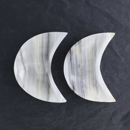 One Mexican Onyx/Calcite White & Grey Moon Dish