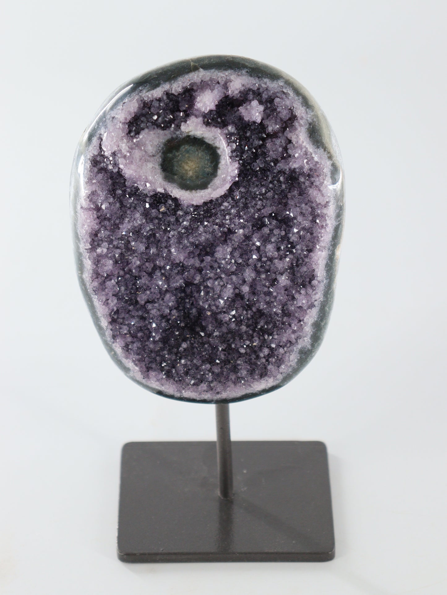 Amethyst On Pin - Expert Supplier of Wholesale Crystals & Bulk Gemstones