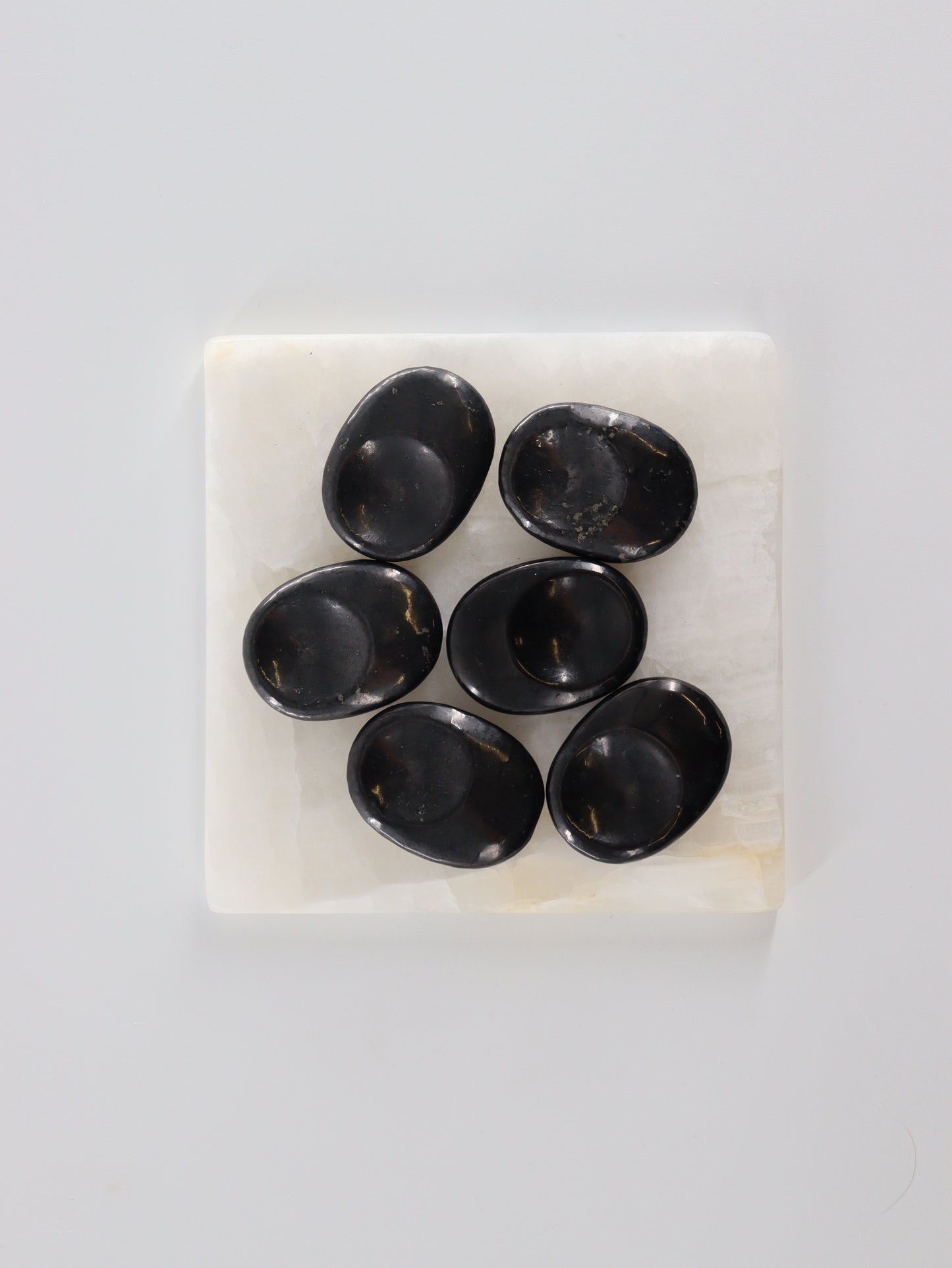 Shungite Worry Stones - Expert Supplier of Wholesale Crystals & Bulk Gemstones