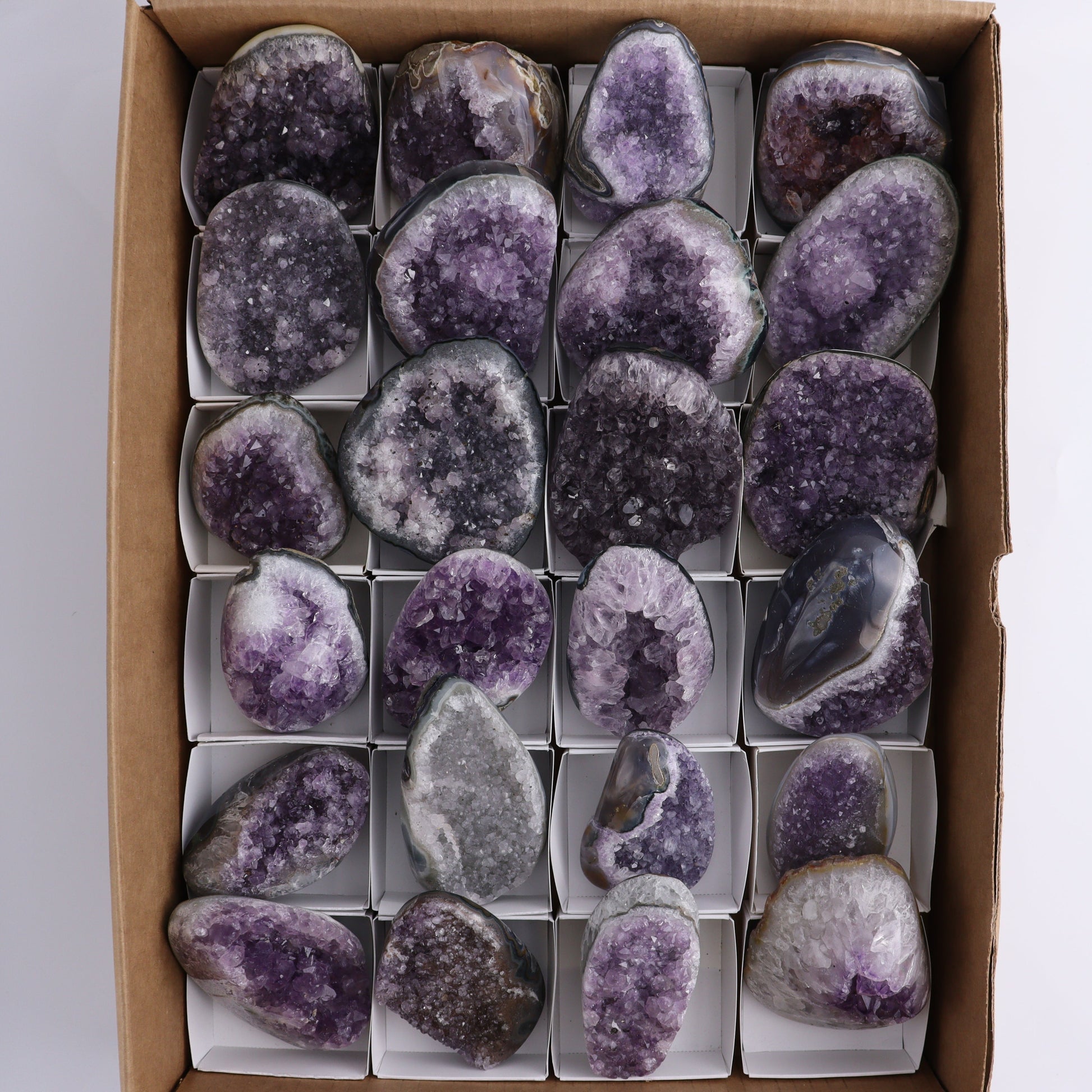 Amethyst Clusters Set of 24 - Expert Wholesale and Supplier of Wholesale Crystals & Bulk Gemstones, ["Amethyst","Clusters"]