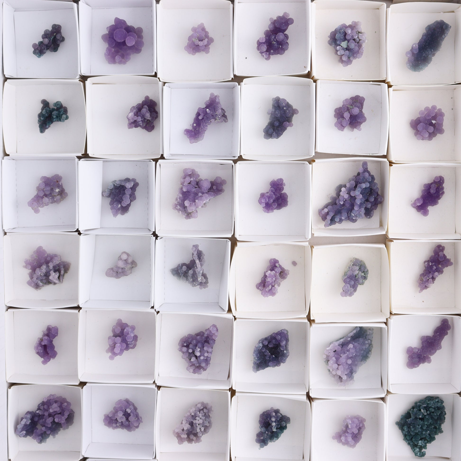 Grape Agate Cluster Set of 54 - Expert Wholesale and Supplier of Wholesale Crystals & Bulk Gemstones, ["Clusters","Grape agate","Indonesia"]