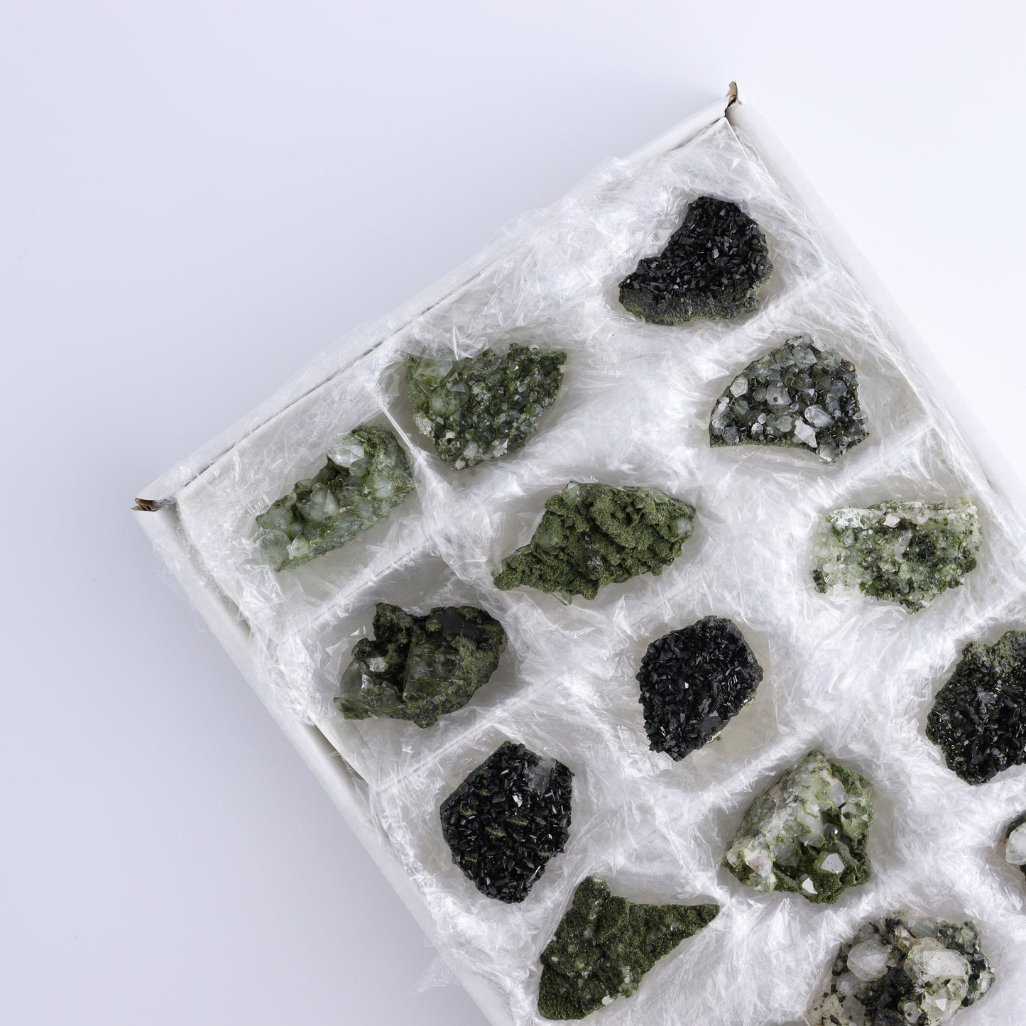 Epidote Set of 15 - Expert Wholesale and Supplier of Wholesale Crystals & Bulk Gemstones, ["epidote","flat","Flats"]