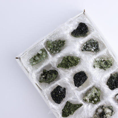 Epidote Set of 15 - Expert Wholesale and Supplier of Wholesale Crystals & Bulk Gemstones, ["epidote","flat","Flats"]