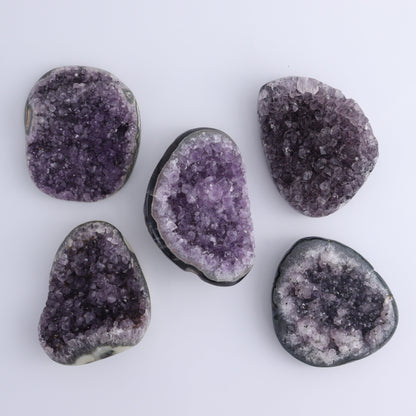 Amethyst Clusters Set of 24 - Expert Wholesale and Supplier of Wholesale Crystals & Bulk Gemstones, ["Amethyst","Clusters"]