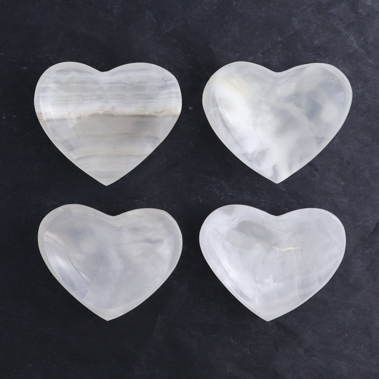 One Mexican Onyx/Calcite White Heart Dish
