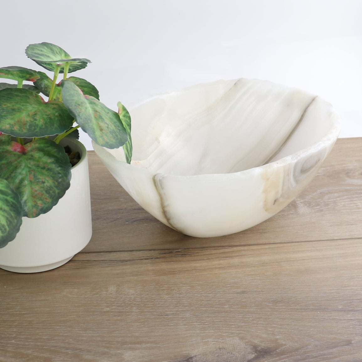 Mexican Onyx/Calcite Bowl 10"