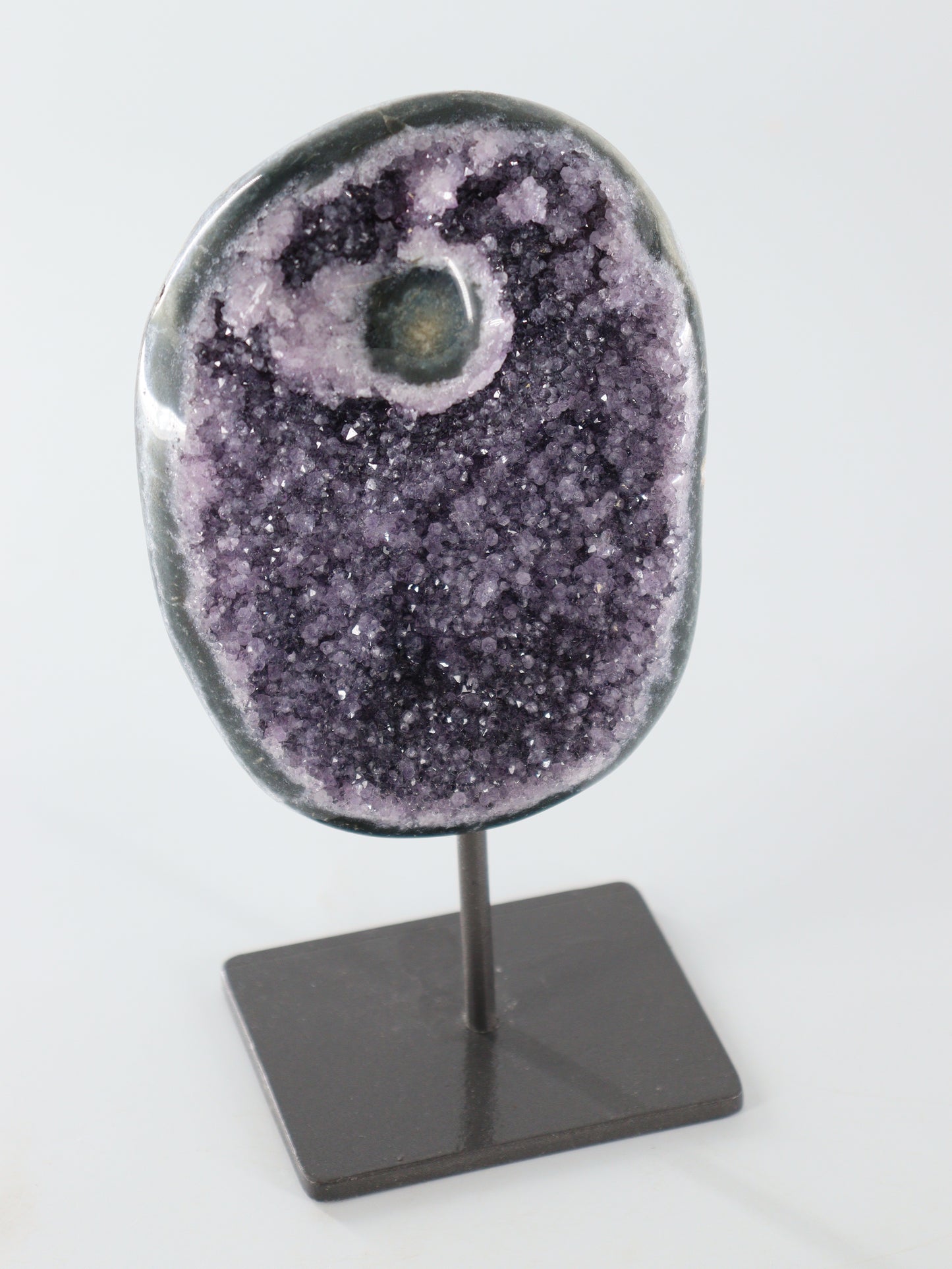 Amethyst On Pin - Expert Supplier of Wholesale Crystals & Bulk Gemstones