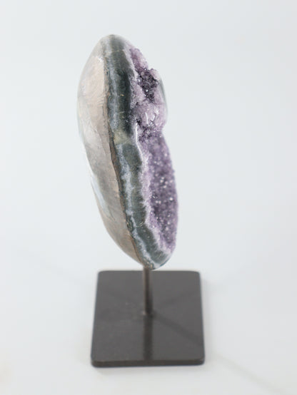 Amethyst On Pin - Expert Supplier of Wholesale Crystals & Bulk Gemstones