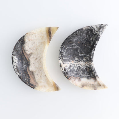 One Mexican Onyx/Calcite Black & White Zebra Moon Dish