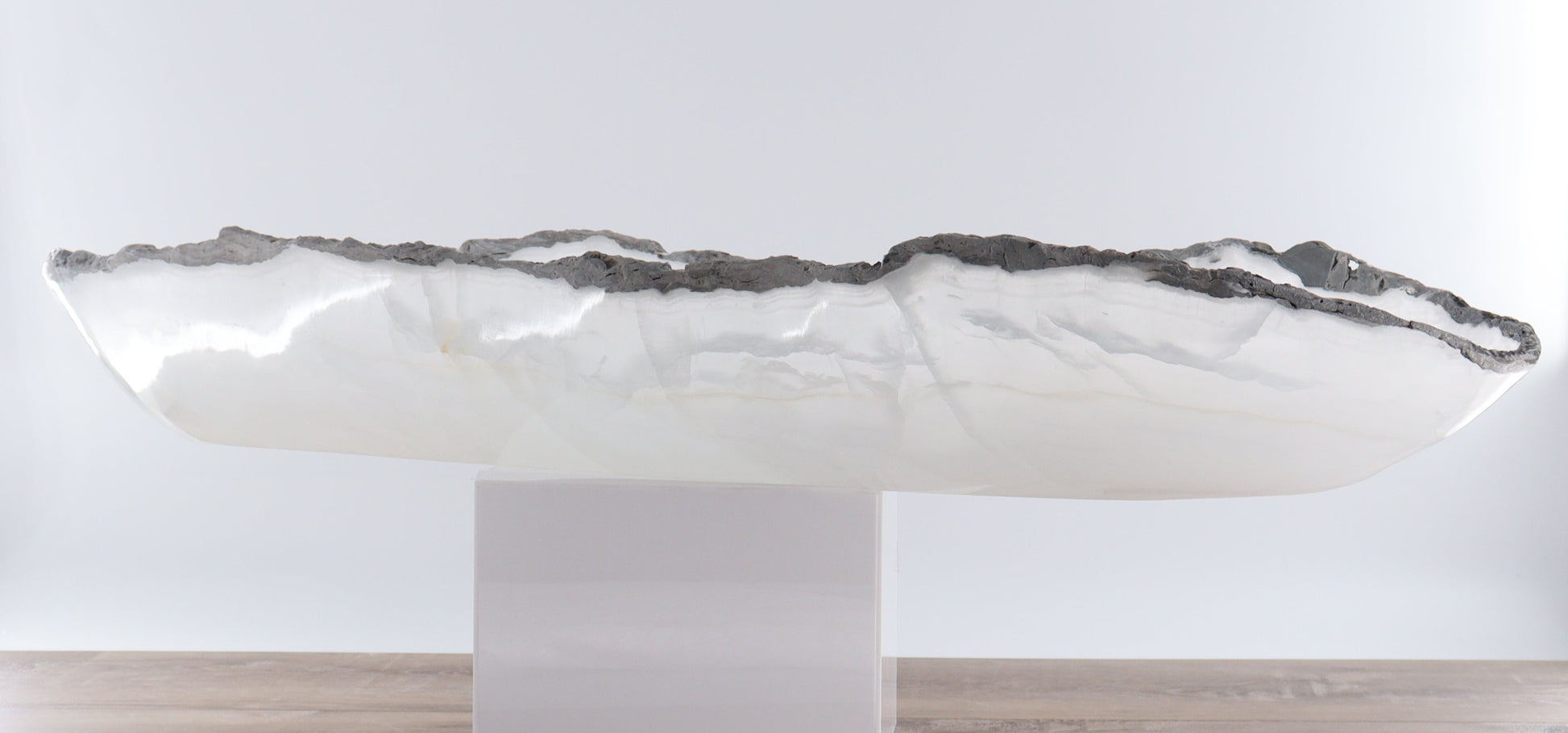 Mexican Onyx/Calcite Canoe Bowl - Expert Wholesale and Supplier of Wholesale Crystals & Bulk Gemstones, ["Bowls","Calcite","canoe","Mexico","onyx","Website"]