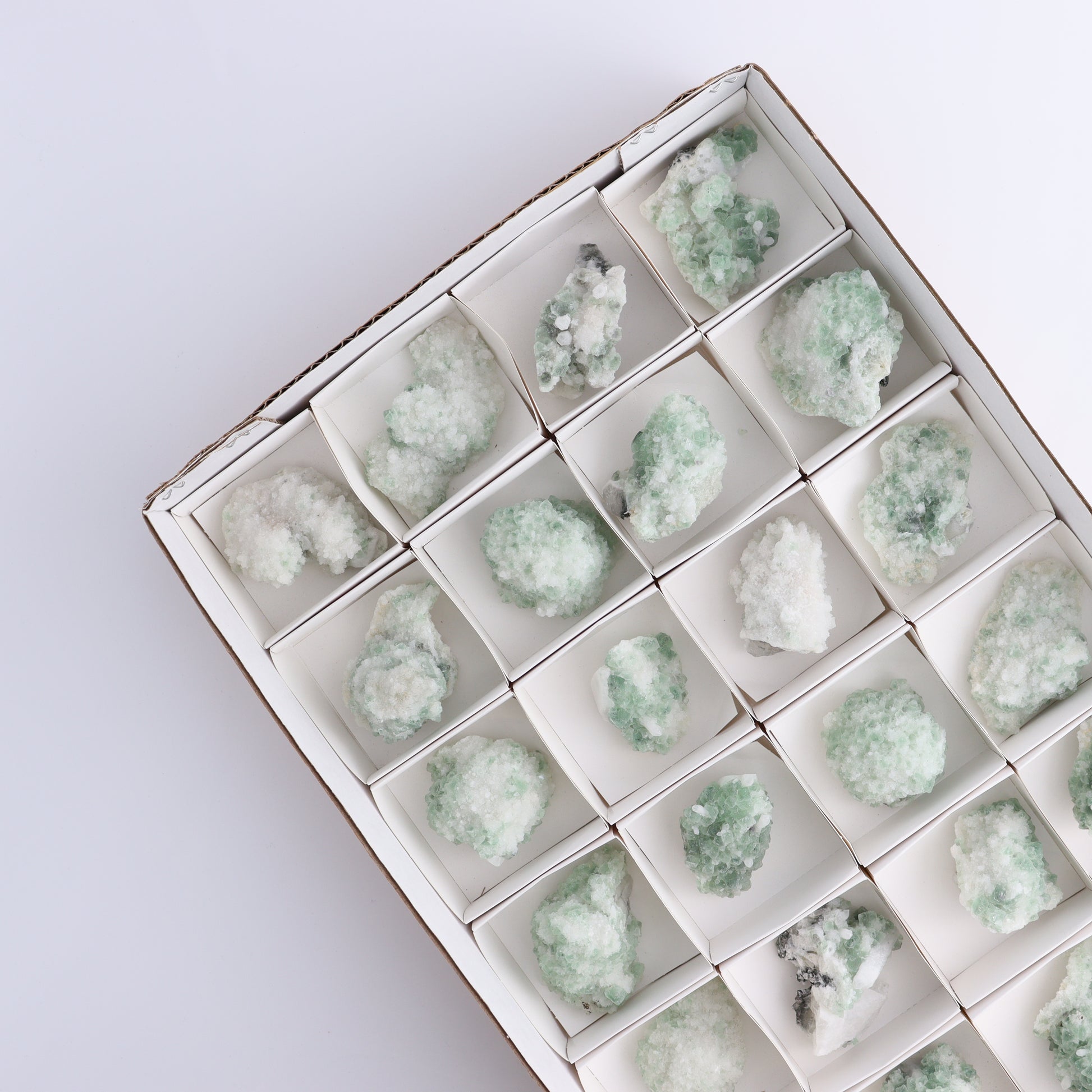 Fluorite on Quartz with Marmatite Set of 24 - Expert Wholesale and Supplier of Wholesale Crystals & Bulk Gemstones, China, Fluorite, Marmatite, Quartz