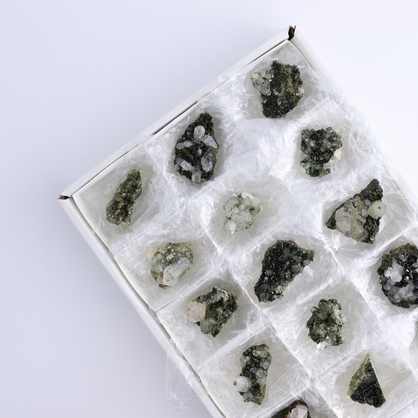Epidote Set of 15 - Expert Wholesale and Supplier of Wholesale Crystals & Bulk Gemstones, ["epidote","flat","Flats"]