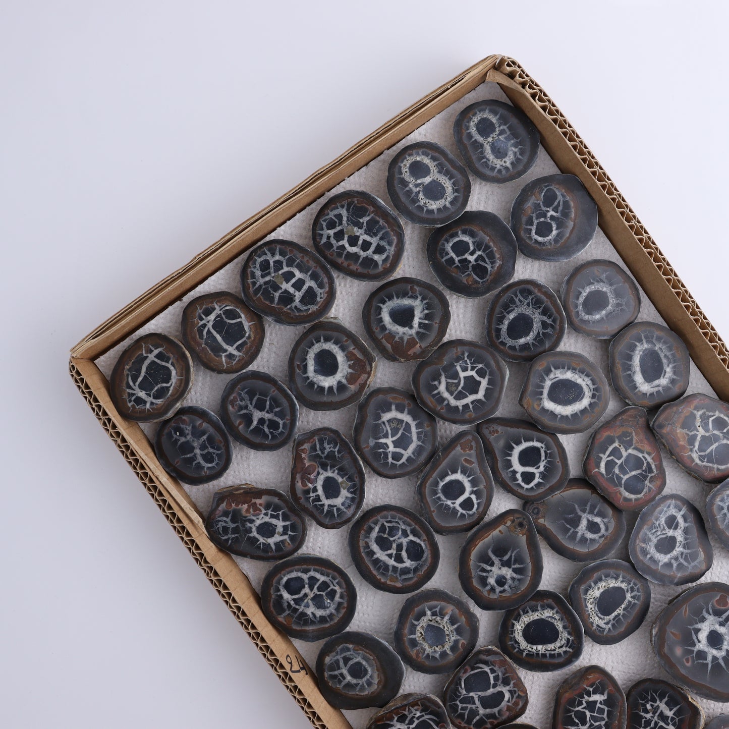 Septarian Geodes Flat - Expert Wholesale and Supplier of Wholesale Crystals & Bulk Gemstones, ["Geodes","Septarian"]