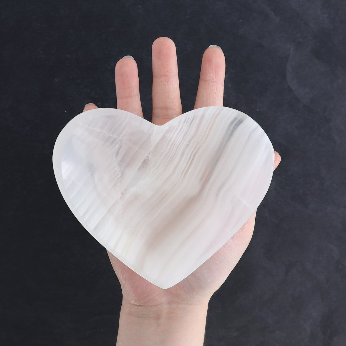 One Mexican Onyx/Calcite White Heart Bowl