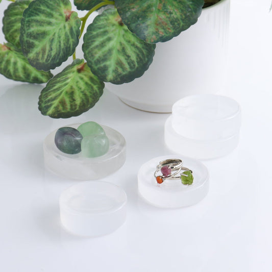 One Small Glass Cat Eye White Bowl