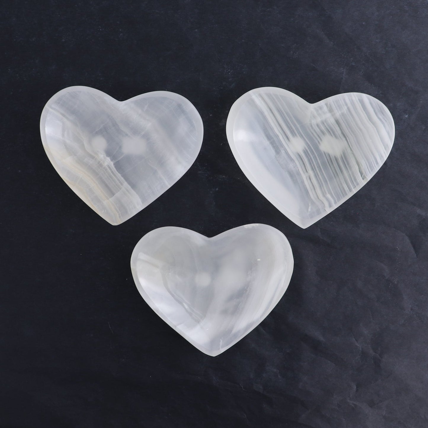 One Mexican Onyx/Calcite White Heart Bowl