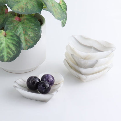 One Mexican Onyx/Calcite White & Grey Heart Dish