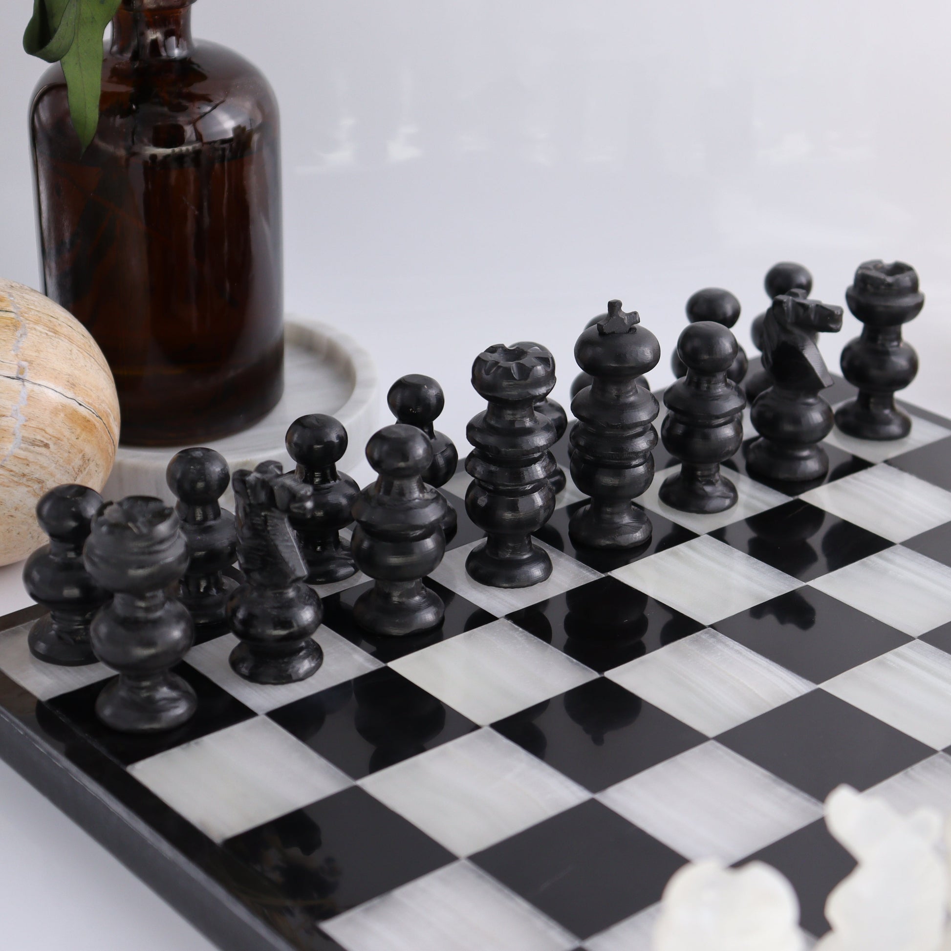 Large Onyx and Marble Chess Set (Black and White) - Expert Wholesale and Supplier of Wholesale Crystals & Bulk Gemstones, ["Black Marble","Catalog Onyx","Marble","onyx"]