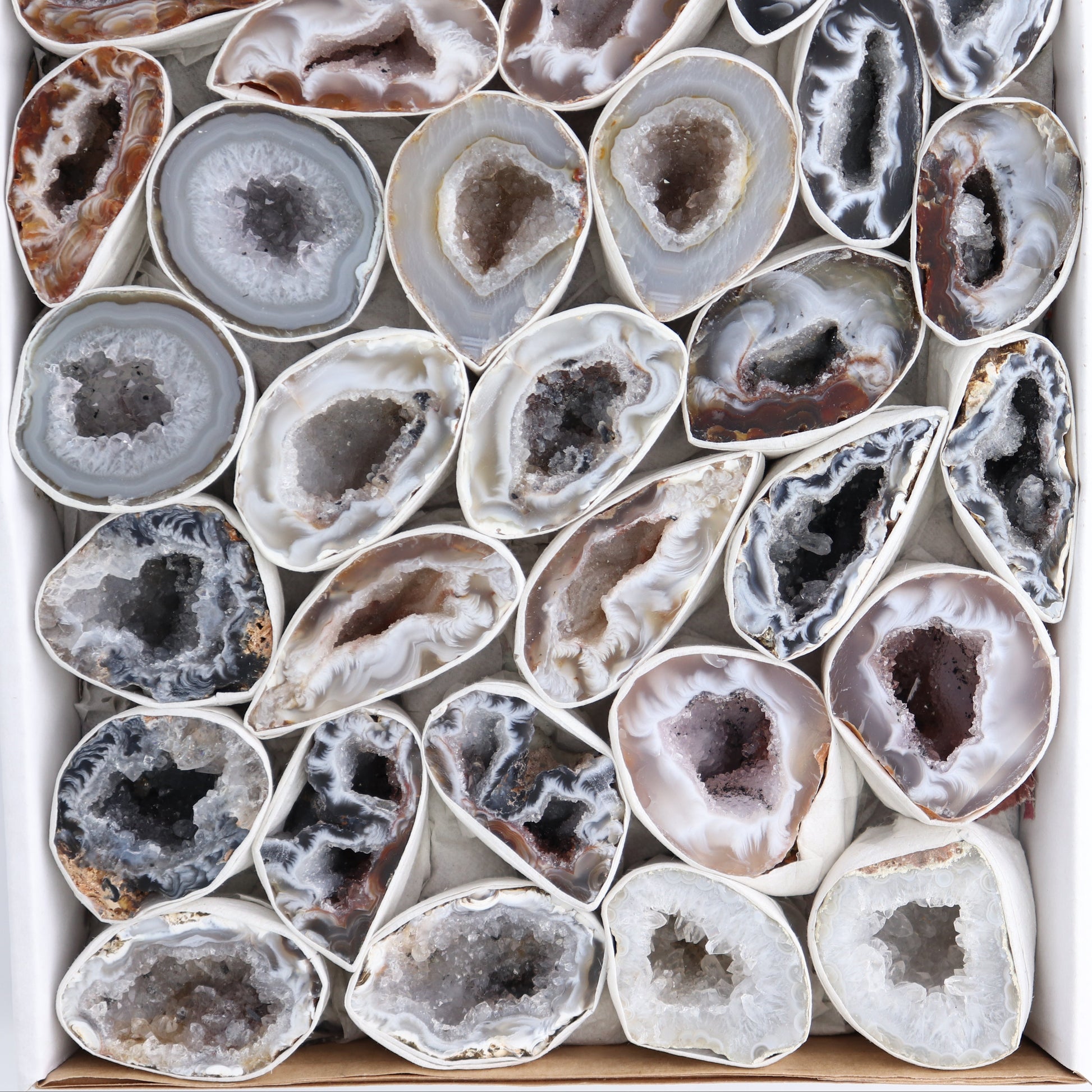 Agate Geodes Flat - Expert Wholesale and Supplier of Wholesale Crystals & Bulk Gemstones, ["Agate","Geodes"]