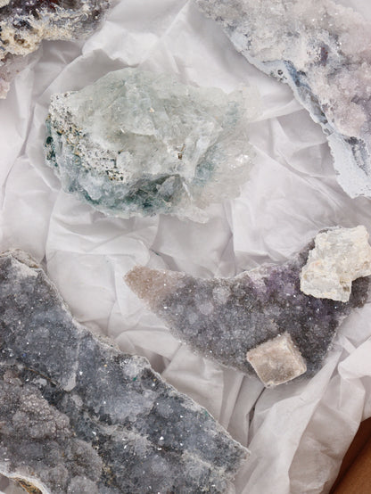 Amethyst Flower Set of 8 - Expert Wholesale and Supplier of Wholesale Crystals & Bulk Gemstones, []