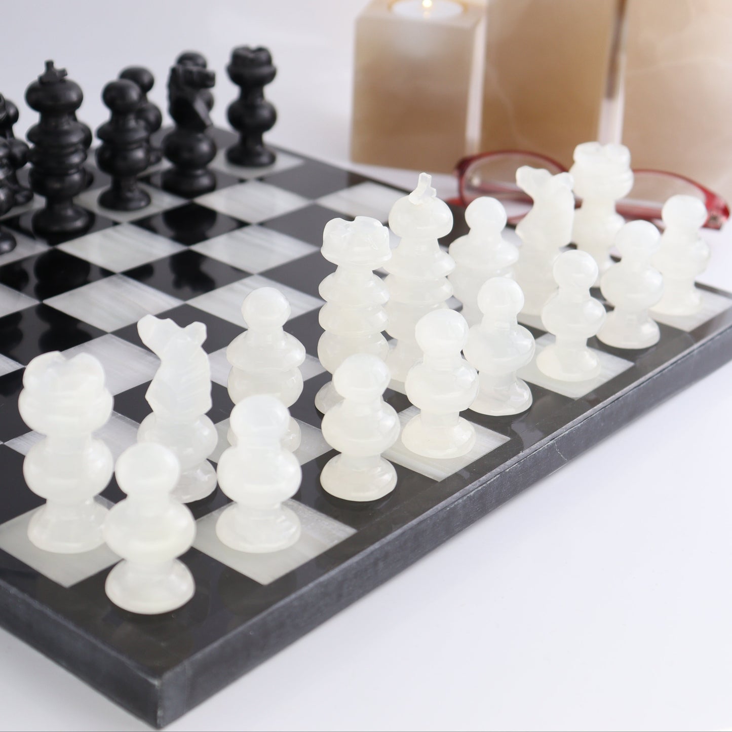 Large Onyx and Marble Chess Set (Black and White) - Expert Wholesale and Supplier of Wholesale Crystals & Bulk Gemstones, ["Black Marble","Catalog Onyx","Marble","onyx"]