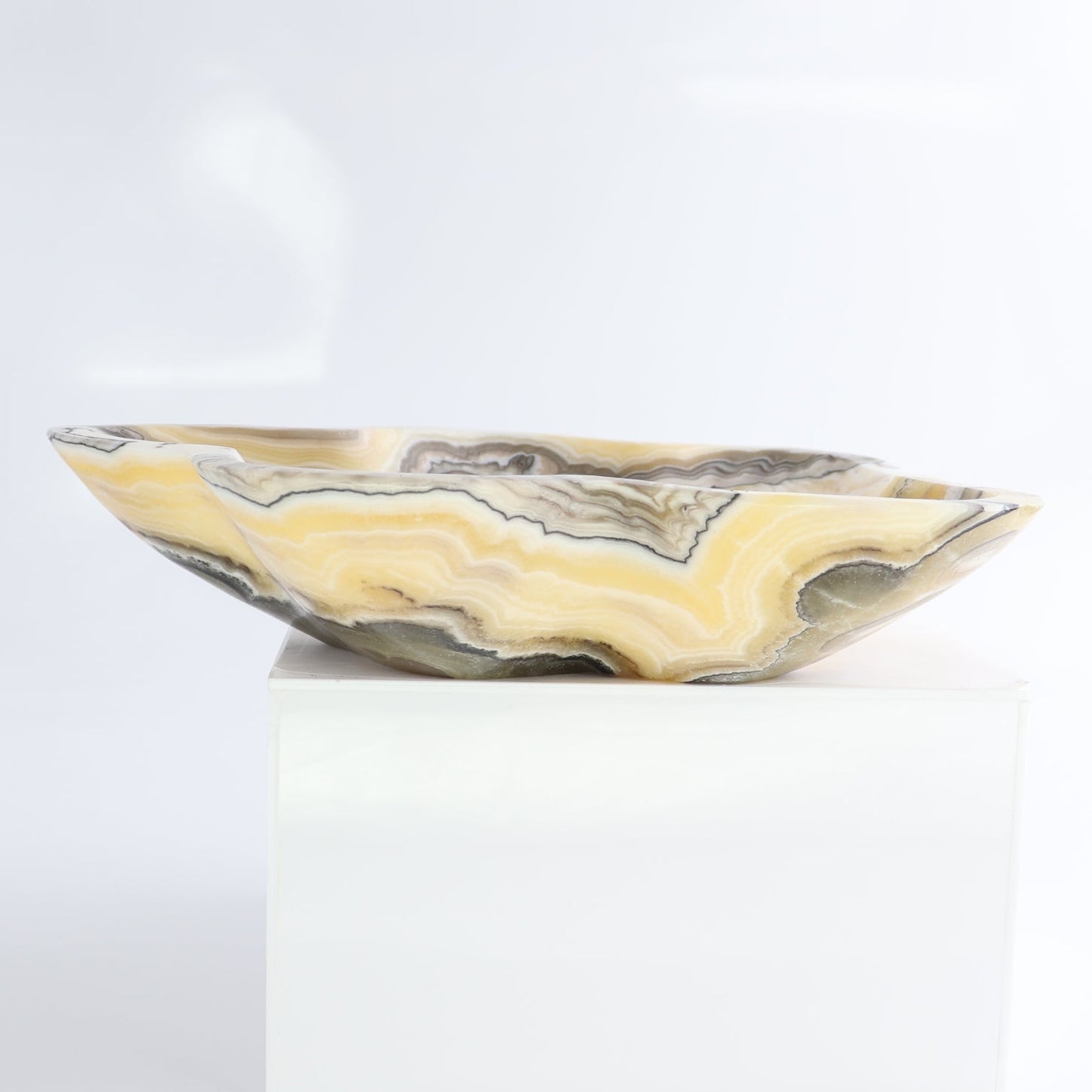 Mexican Onyx/Calcite Bowl 9"