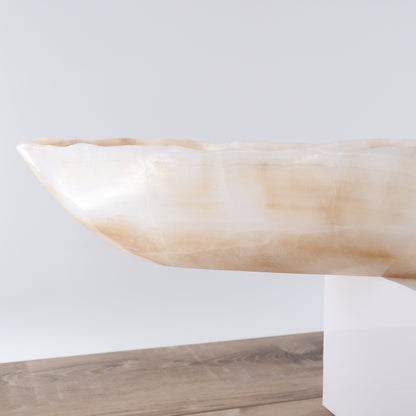 Mexican Onyx/Calcite Canoe Bowl - Expert Wholesale and Supplier of Wholesale Crystals & Bulk Gemstones, ["Bowls","Calcite","canoe","Mexico","onyx"]