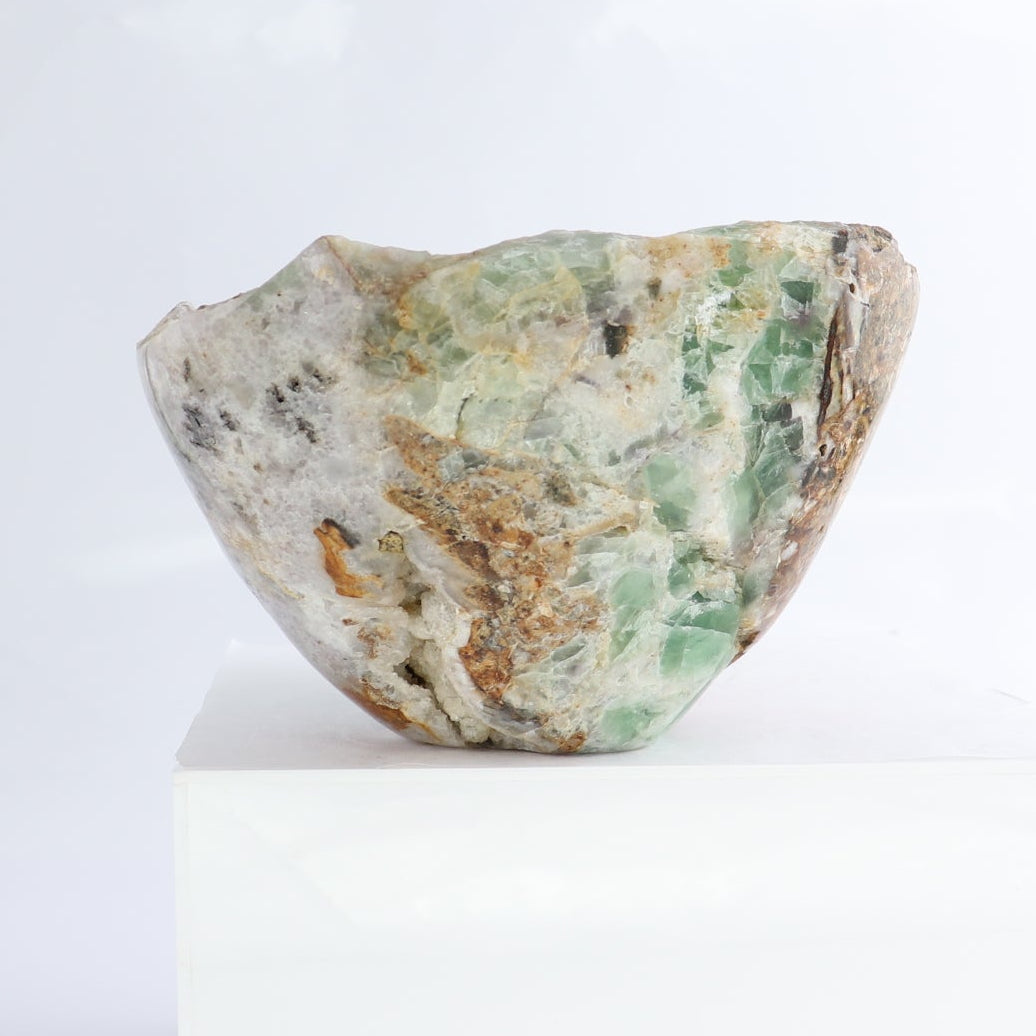 Fluorite Bowl 8"