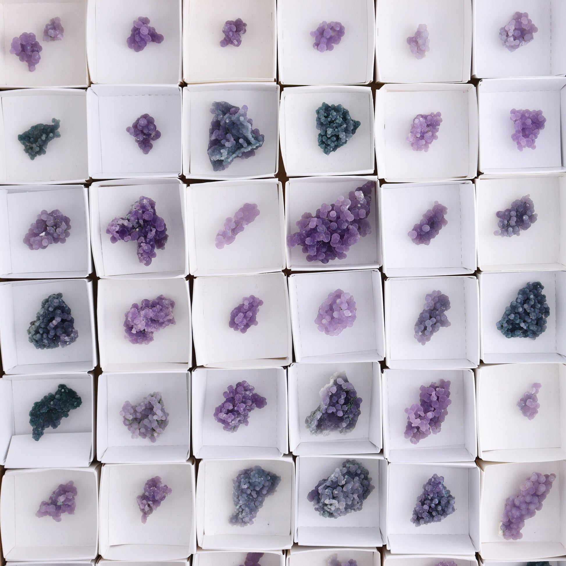 Grape Agate Cluster Set of 54 - Expert Wholesale and Supplier of Wholesale Crystals & Bulk Gemstones, ["Clusters","Grape agate","Indonesia"]