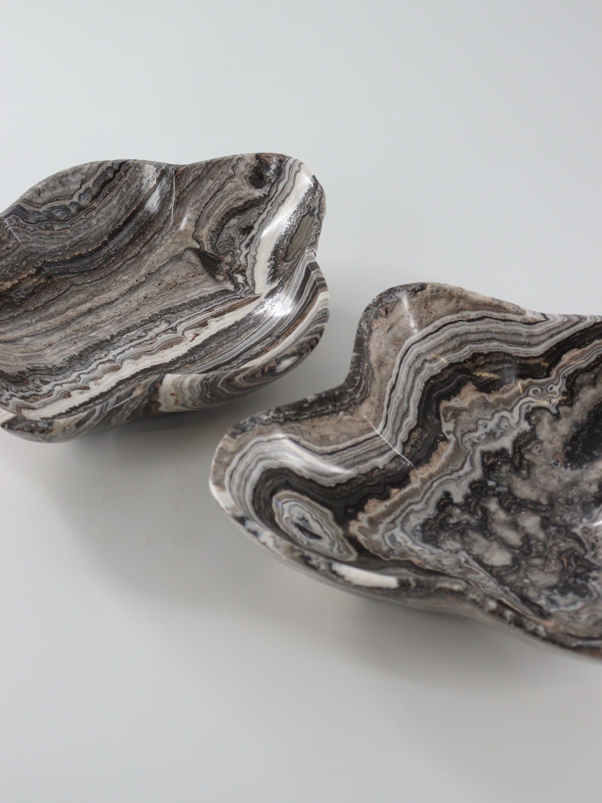 Zebra Onyx Bowls Set of 2 - Expert Wholesale and Supplier of Wholesale Crystals & Bulk Gemstones, []