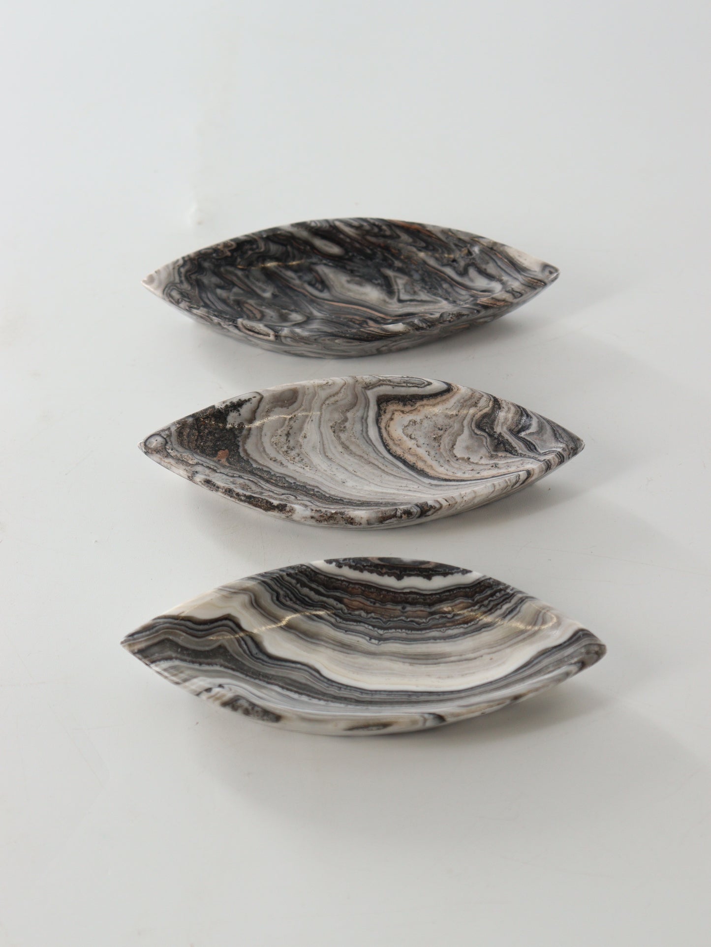 Zebra Onyx Leaf Dishes Set of 10