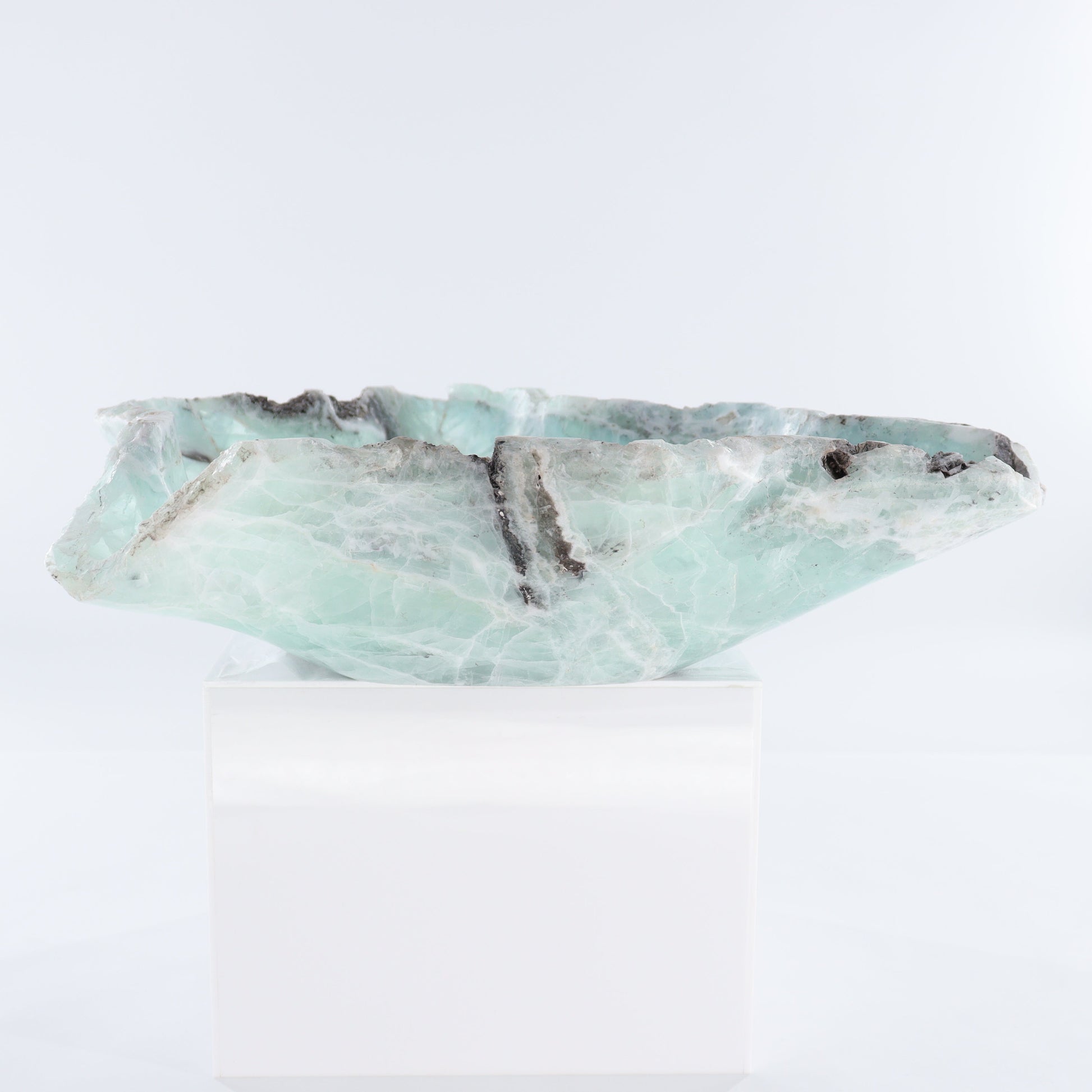 Fluorite Bowl - Expert Wholesale and Supplier of Wholesale Crystals & Bulk Gemstones, ["Bowls","Fluorite","Mexico"]