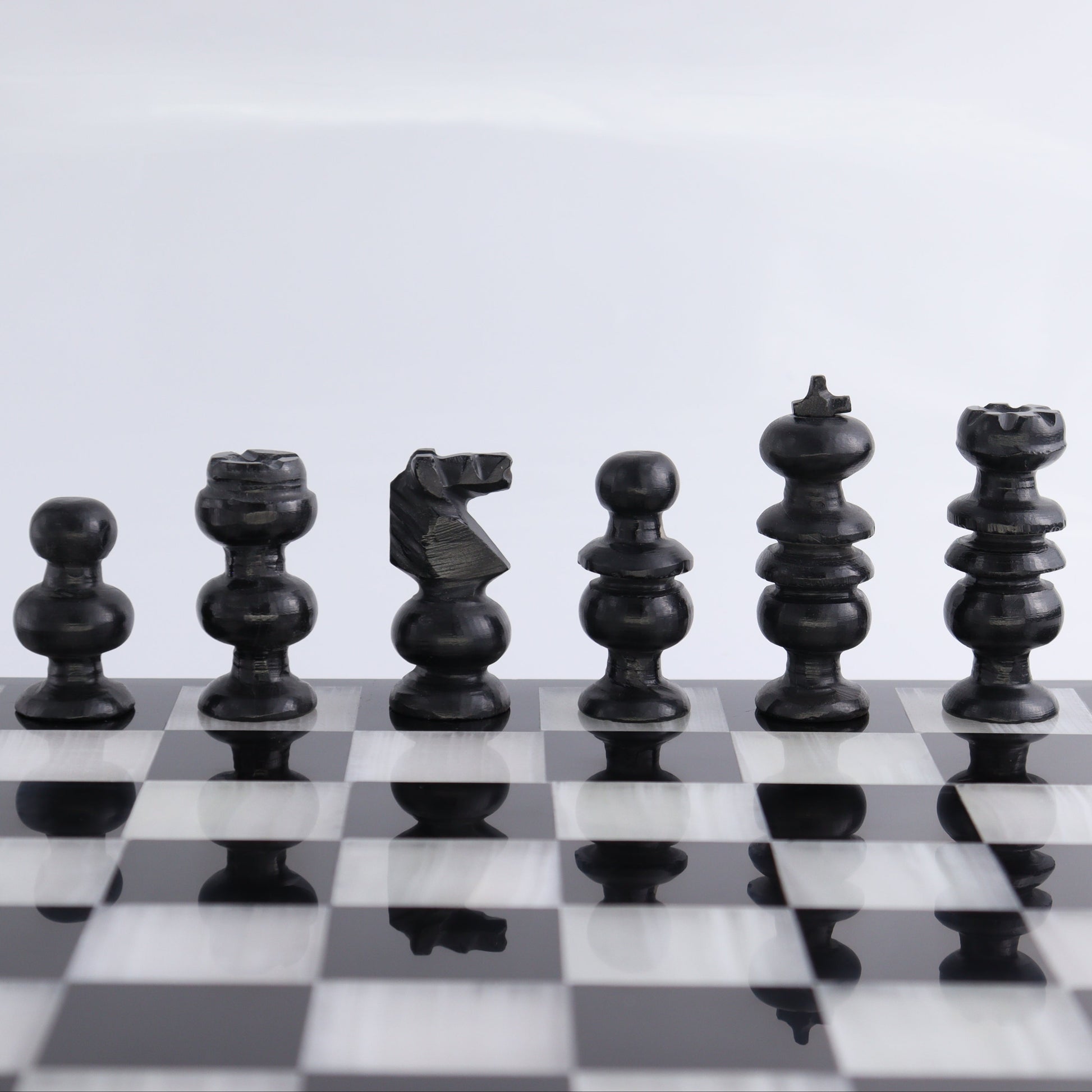 Large Onyx and Marble Chess Set (Black and White) - Expert Wholesale and Supplier of Wholesale Crystals & Bulk Gemstones, ["Black Marble","Catalog Onyx","Marble","onyx"]