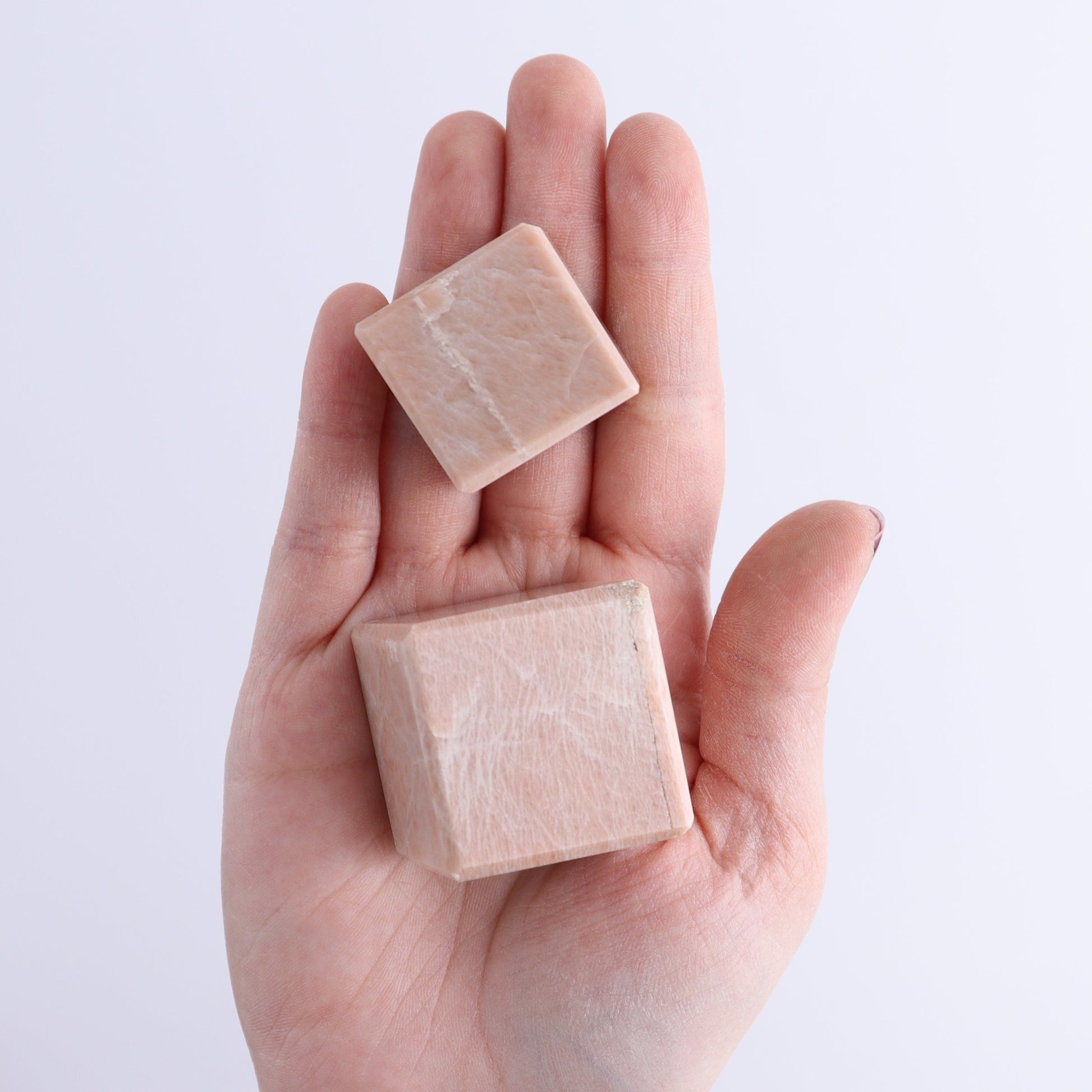 One Peach Moonstone Cube 3 cm - Expert Wholesale and Supplier of Wholesale Crystals & Bulk Gemstones, ["Cubes","Peach Moonstone"]